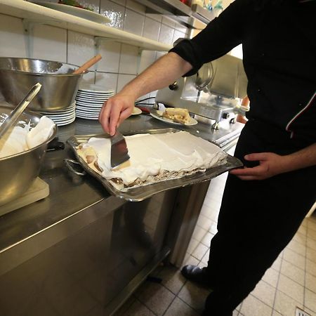 La Locanda Ristorante Pizzeria Garni Олщад Екстериор снимка