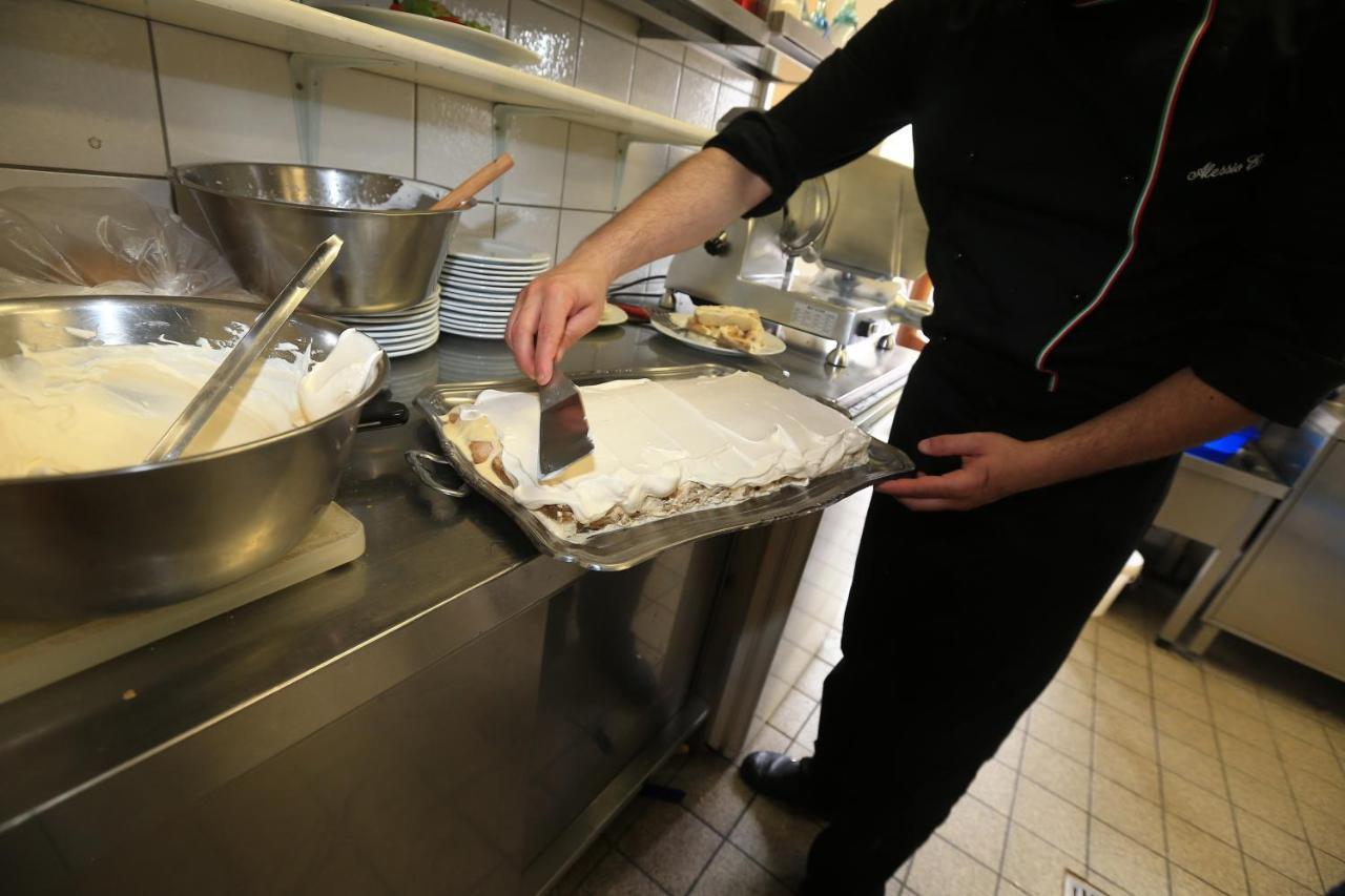 La Locanda Ristorante Pizzeria Garni Олщад Екстериор снимка